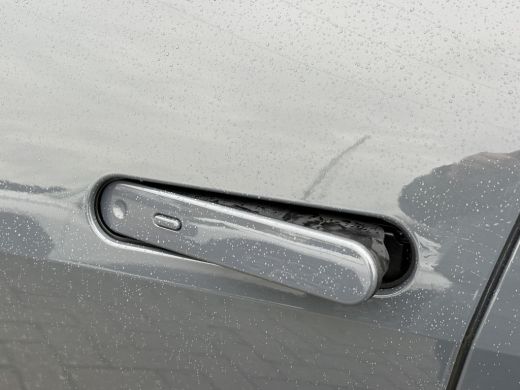 Toyota C-HR 2.0 Plug-in Hybrid 220 Dynamic **STORM GREY/ NIEUWE AUTO/ DIRECT LEVERBAAR** ActivLease financial lease