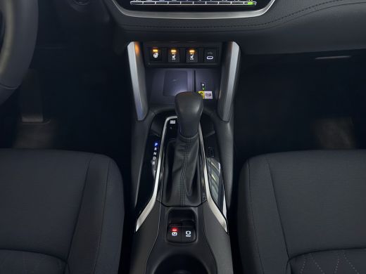 Toyota Corolla Cross 12/2024 HYBRID 140 STYLE LED KEYLESS CARPLAY NAVI CAMERA STOEL/STUUR VERW. ELEK.KLEP ADAP CRUISE ... ActivLease financial lease