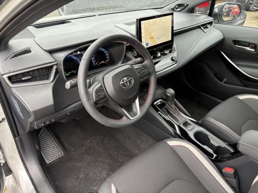 Toyota Corolla Hybrid 180 GR Sport **GR SPORT PLUS PACK/ NIEUWE AUTO/ DIRECT LEVERBAAR** ActivLease financial lease