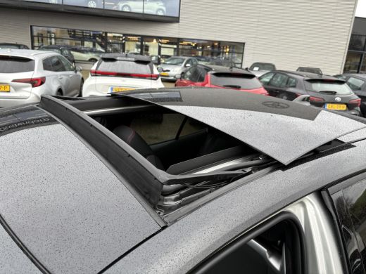 Toyota Corolla Hybrid 180 GR Sport **GR SPORT PLUS PACK/ NIEUWE AUTO/ DIRECT LEVERBAAR** ActivLease financial lease