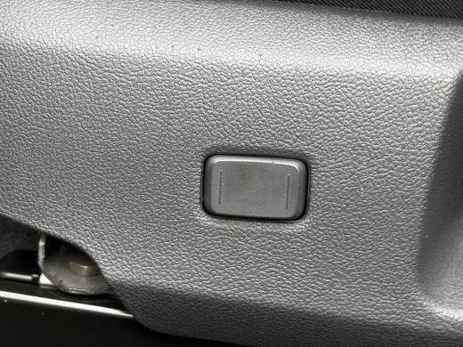 Toyota Corolla Hybrid 180 GR Sport **GR SPORT PLUS PACK/ NIEUWE AUTO/ DIRECT LEVERBAAR** ActivLease financial lease