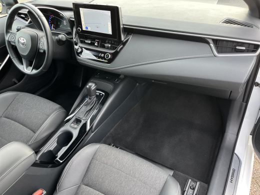 Toyota Corolla Touring Sports 1.8 Hybrid Business Plus | Navigatie | Stoelverwarming | Keyless entry | 17 inch LM-velgen | ActivLease financial lease