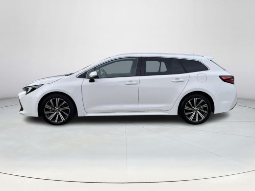 Toyota Corolla Touring Sports 1.8 Hybrid Business Plus | Navigatie | Stoelverwarming | Keyless entry | 17 inch LM-velgen | ActivLease financial lease