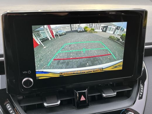 Toyota Corolla Touring Sports 1.8 Hybrid Business Plus | Navigatie | Stoelverwarming | Keyless entry | 17 inch LM-velgen | ActivLease financial lease