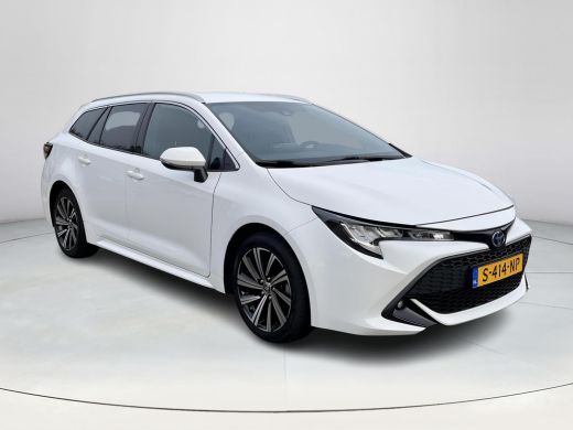 Toyota Corolla Touring Sports 1.8 Hybrid Business Plus | Navigatie | Stoelverwarming | Keyless entry | 17 inch LM-velgen | ActivLease financial lease