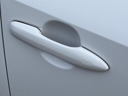 Toyota Corolla Touring Sports 1.8 Hybrid Business Plus | Navigatie | Stoelverwarming | Keyless entry | 17 inch LM-velgen | ActivLease financial lease