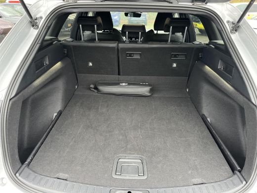 Toyota Corolla Touring Sports Hybrid 140 Dynamic | All-in prijs | Apple/Android | Camera | Navigatie | ActivLease financial lease