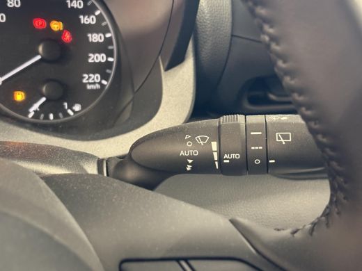 Toyota Yaris 1.5 Hybrid 115 Comfort **NIEUWE AUTO/ DIRECT LEVERBAAR** ActivLease financial lease