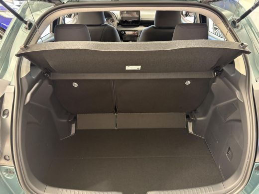 Toyota Yaris 1.5 Hybrid 115 Comfort **NIEUWE AUTO/ DIRECT LEVERBAAR** ActivLease financial lease