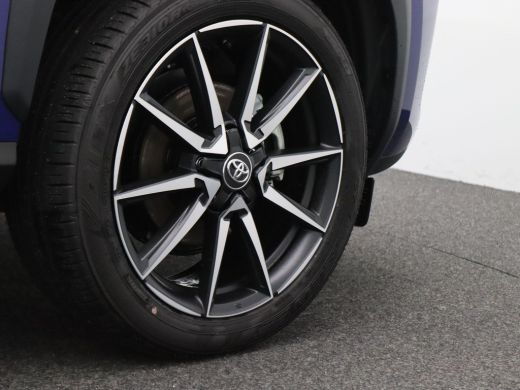 Toyota Yaris Cross 1.5 Hybrid GR Sport 130PK Aut. 18" LM Velgen, Elektr. Achterklep, Keyless, Achteruitrijcamera, Na... ActivLease financial lease