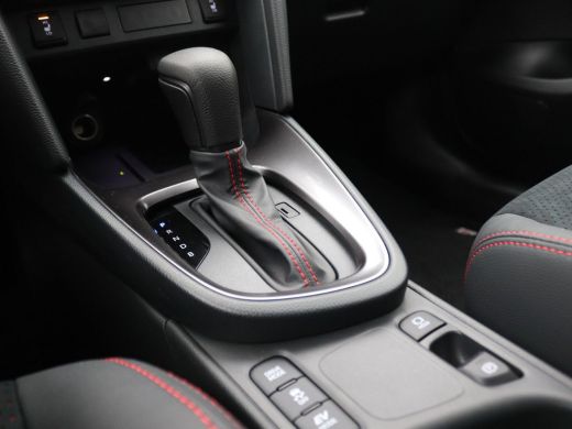 Toyota Yaris Cross 1.5 Hybrid GR Sport 130PK Aut. 18" LM Velgen, Elektr. Achterklep, Keyless, Achteruitrijcamera, Na... ActivLease financial lease