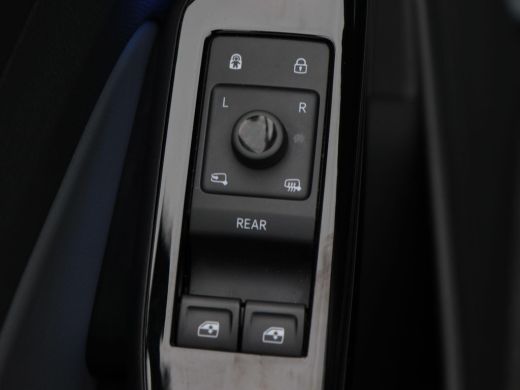 Volkswagen ID.4 204 Pk Business 77 kWh | Navigatie | CarPlay | Lane Assist | Keyless | Parkeersensoren voor en ac... ActivLease financial lease