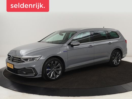 Volkswagen Passat 1.4 TSI PHEV GTE | Stoelverwarming | Massage | Leder/Alcantara | Camera | Carplay | Navigatie | M...