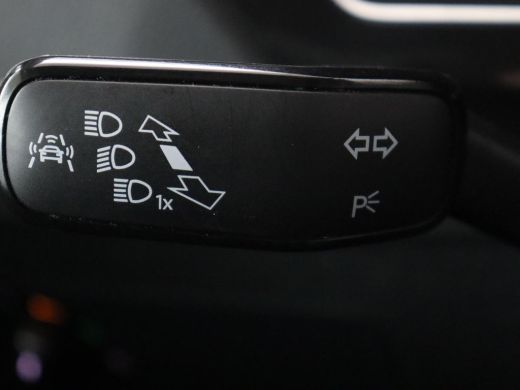 Volkswagen Tiguan 1.4 TSI R Line | 1e eigenaar | Panoramadak | Trekhaak | Stoelverwarming | Keyless | 19'' | Massag... ActivLease financial lease