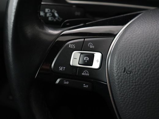 Volkswagen Tiguan 1.4 TSI R Line | 1e eigenaar | Panoramadak | Trekhaak | Stoelverwarming | Keyless | 19'' | Massag... ActivLease financial lease