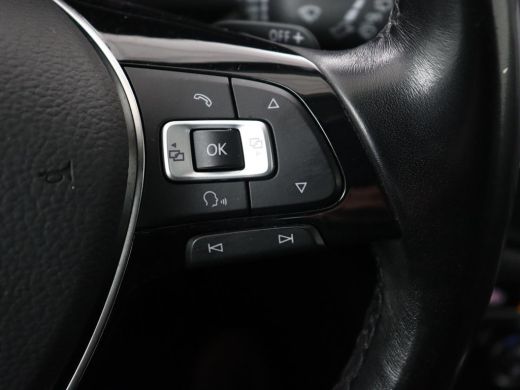 Volkswagen Tiguan 1.4 TSI R Line | 1e eigenaar | Panoramadak | Trekhaak | Stoelverwarming | Keyless | 19'' | Massag... ActivLease financial lease