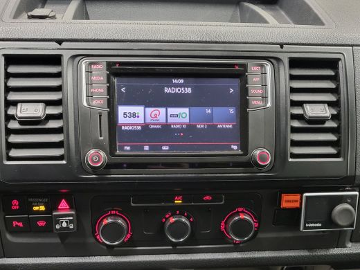 Volkswagen Transporter 2.0TSI 150pk L2/H1 Benzine! ActivLease financial lease