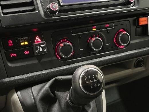 Volkswagen Transporter 2.0TSI 150pk L2/H1 Benzine! ActivLease financial lease