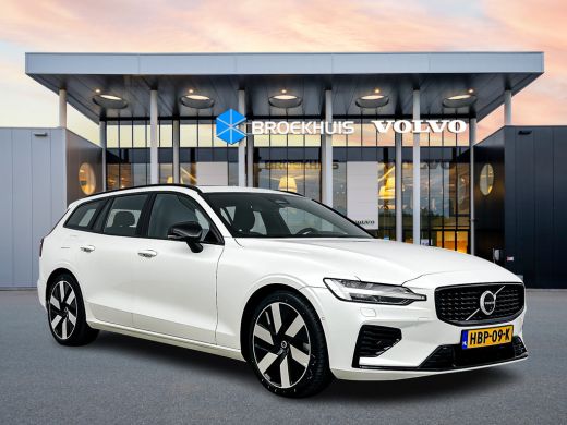 Volvo  V60 T6 Recharge Ultra Dark | 19" | Sportstoelen | Trekhaak | Panoramadak | 360 Camera | Head-up | Har... ActivLease financial lease