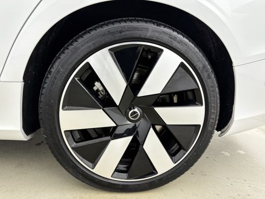 Volvo  V60 T6 Recharge Ultra Dark | 19" | Sportstoelen | Trekhaak | Panoramadak | Head-up | 360 Camera | Har... ActivLease financial lease