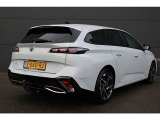 Peugeot 308 SW 1.2 PureTech Allure | Automaat | Navigatie | Camera | Trekhaak | All season | 1.400kg Trekgewi...