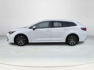 Toyota Corolla Touring Sports 1.8 Hybrid Business Plus | Navigatie | Stoelverwarming | Keyless entry | 17 inch LM-velgen |