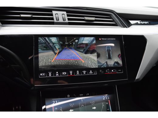 Audi Q8 e-tron 55 Quattro / 2x S-line/ Luchtvering/ Standkachel/ Top View/ Trekhaak/ Panoramadak/ 300kW (408PK) ActivLease financial lease