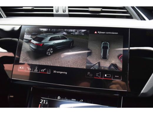 Audi Q8 e-tron 55 Quattro / 2x S-line/ Luchtvering/ Standkachel/ Top View/ Trekhaak/ Panoramadak/ 300kW (408PK) ActivLease financial lease