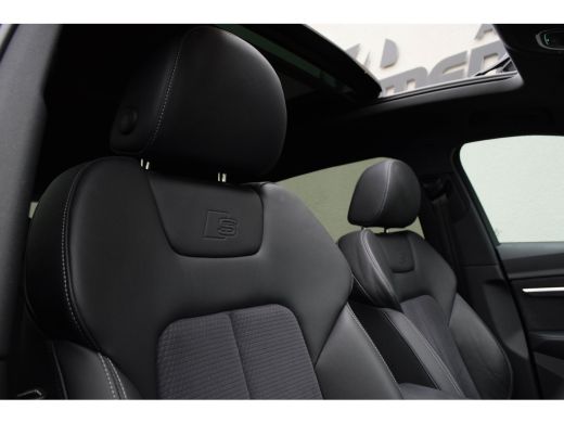 Audi Q8 e-tron 55 Quattro / 2x S-line/ Luchtvering/ Standkachel/ Top View/ Trekhaak/ Panoramadak/ 300kW (408PK) ActivLease financial lease