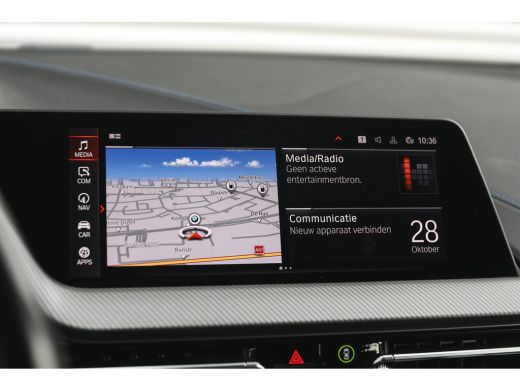 BMW 1 Serie 118i M Sport Automaat / Sportstoelen / Adaptieve LED / M Sportonderstel / Live Cockpit Profession... ActivLease financial lease