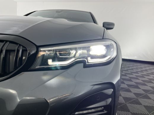 BMW 3 Serie 330e M-Sportpack High Executive Performance Pack (INCL-BTW) *HEAD-UP | FULL-LEATHER | FULL-LED | ... ActivLease financial lease