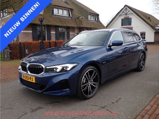 BMW 3 Serie Touring 320e FACELIFT 19''/WIDESCREEN/CAMERA/CARPLAY/KEYLESS/SFEERVERLICHTING
