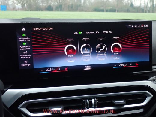 BMW 3 Serie Touring 320e FACELIFT 19''/WIDESCREEN/CAMERA/CARPLAY/KEYLESS/SFEERVERLICHTING ActivLease financial lease