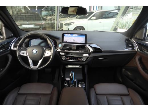 BMW iX3 High Executive / Trekhaak / Sportstoelen / Comfort Access / Adaptieve LED / Parking Assistant Plu... ActivLease financial lease