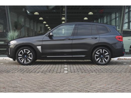 BMW iX3 High Executive / Trekhaak / Sportstoelen / Comfort Access / Adaptieve LED / Parking Assistant Plu... ActivLease financial lease