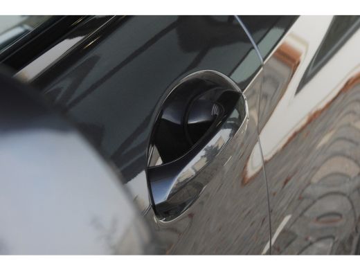 BMW iX3 High Executive / Trekhaak / Sportstoelen / Comfort Access / Adaptieve LED / Parking Assistant Plu... ActivLease financial lease