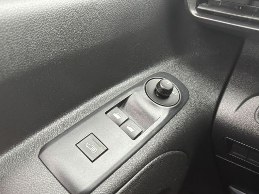 Citroën Berlingo 1.5 BlueHDI Club XL | Apple Carplay | Navi | Cruise | Airco ActivLease financial lease