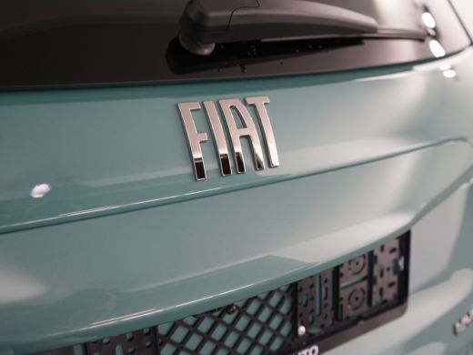 Fiat 600 Urban | 10,25" touchscreen radio met Bluetooth, DAB & USB | Automatische airconditioning | Cruise... ActivLease financial lease