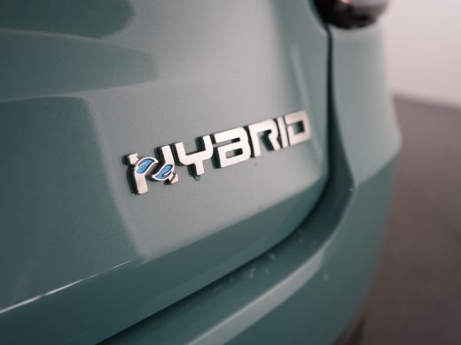 Fiat 600 Urban | 10,25" touchscreen radio met Bluetooth, DAB & USB | Automatische airconditioning | Cruise... ActivLease financial lease