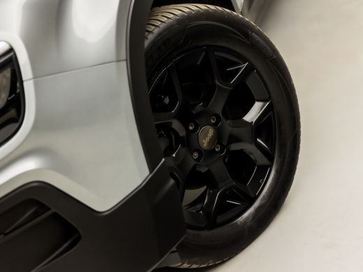 Jeep Avenger 1.2 Altitude Sport (APPLE CARPLAY, GROOT NAVI, 360 CAMERA, JBL AUDIO, STOELVERWARMING, SPORTSTOEL... ActivLease financial lease