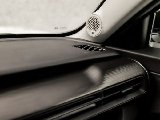 Jeep Avenger 1.2 Altitude Sport (VIRTUAL COCKPIT, APPLE CARPLAY, GROOT NAVI, JBL AUDIO, 360 CAMERA, SPORTSTOEL... ActivLease financial lease