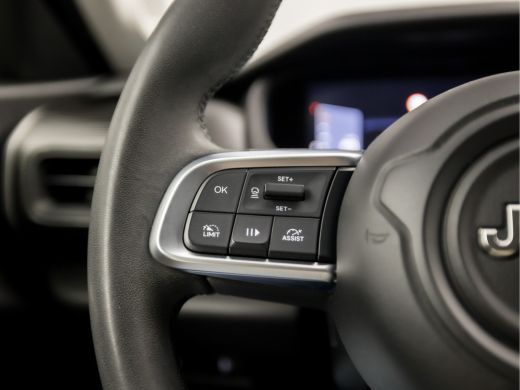 Jeep Avenger 1.2 Altitude Sport (VIRTUAL COCKPIT, APPLE CARPLAY, GROOT NAVI, JBL AUDIO, 360 CAMERA, SPORTSTOEL... ActivLease financial lease