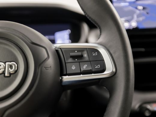 Jeep Avenger 1.2 Altitude Sport (VIRTUAL COCKPIT, APPLE CARPLAY, GROOT NAVI, JBL AUDIO, 360 CAMERA, SPORTSTOEL... ActivLease financial lease