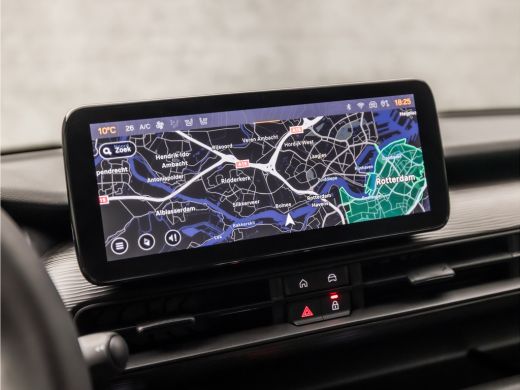 Jeep Avenger 1.2 Altitude Sport (VIRTUAL COCKPIT, APPLE CARPLAY, GROOT NAVI, JBL AUDIO, STOELVERWARMING, SPORT... ActivLease financial lease