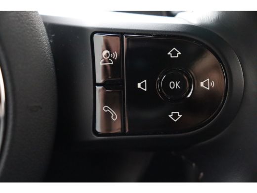 Mini Cooper S Cooper S Classic Automaat / Sportstoelen / Stoelverwarming / LED / Achteruitrijcamera / Cruise Co... ActivLease financial lease