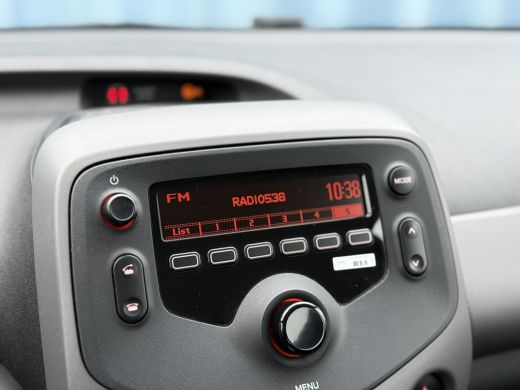 Peugeot 108 1.0 e-VTi Active Automaat | Airco | Navigatie | Elektrische ramen ActivLease financial lease