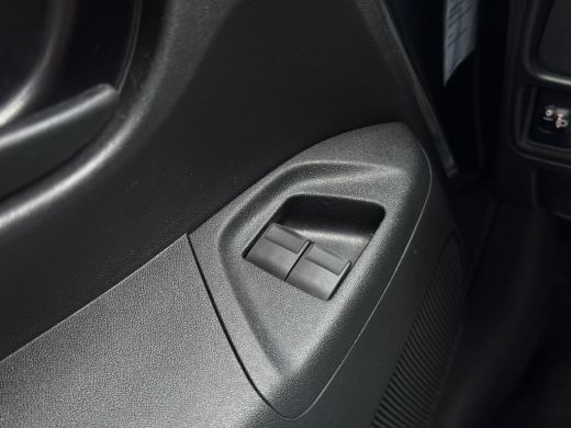 Peugeot 108 1.0 e-VTi Active Automaat | Airco | Navigatie | Elektrische ramen ActivLease financial lease