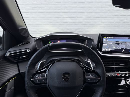 Peugeot 208 1.2 Hybrid 145 e-DCS6 GT | CarPlay | ACC | LED | Camera | DAB+ | 17 inch ActivLease financial lease