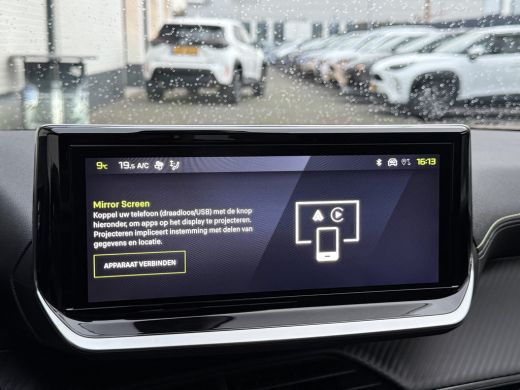 Peugeot 208 1.2 Hybrid 145 e-DCS6 GT | CarPlay | ACC | LED | Camera | DAB+ | 17 inch ActivLease financial lease