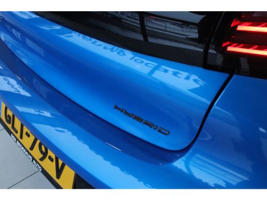 Peugeot 208 Hybrid 110 e-DCS6 GT Panoramadak | Carplay | Cruise Control | Camera | Climate | Keyless ActivLease financial lease